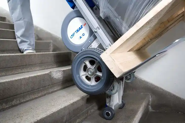 重载型载物爬楼机