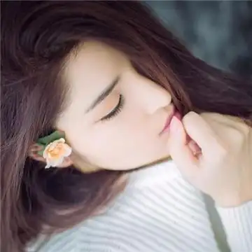 微信最吉利的好看头像气质女人图片取悦别人远不如修养自己