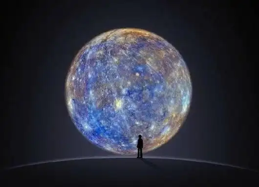 地球:每天都有无数人看这张图片,没错,微信赋予了它的经典.