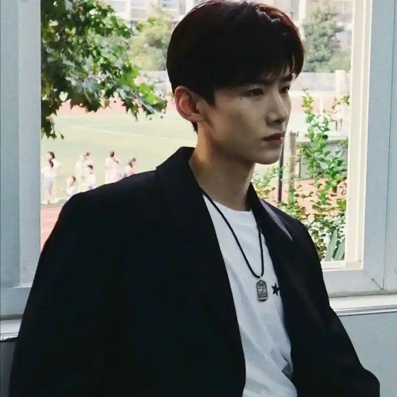 爱豆头像白敬亭