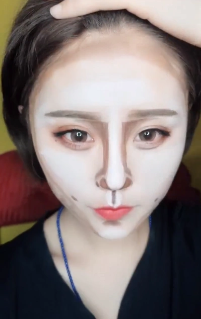 现在正流行的土味化妆大法,丑哭了