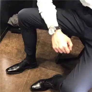 成熟稳重的男生陌陌头像高清大图我不喜欢说爱只喜欢谈钱