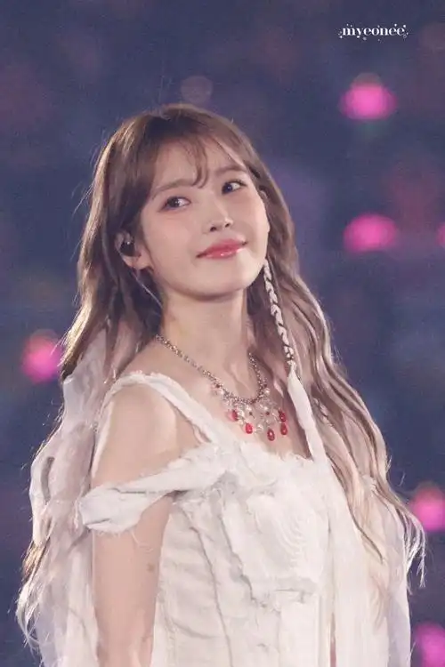 iu李知恩世界巡回演唱会