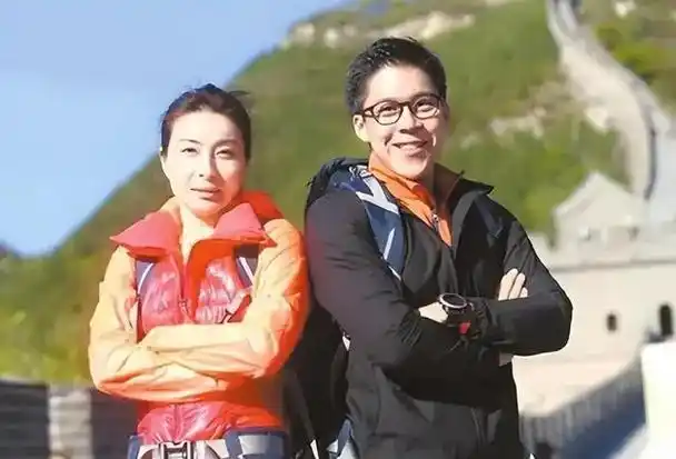 霍家遗产风波12年后霍启刚和郭晶晶已活成了家族的脸面