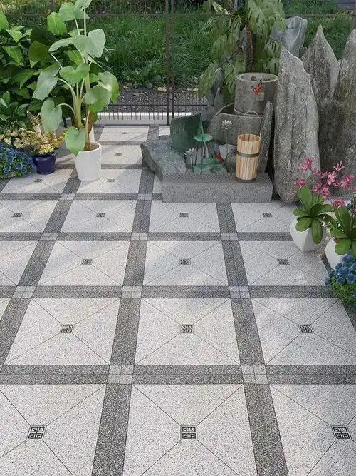 拼花适用于地面,墙壁,台面等区域的装饰,可以呈现出简约,大气的效果