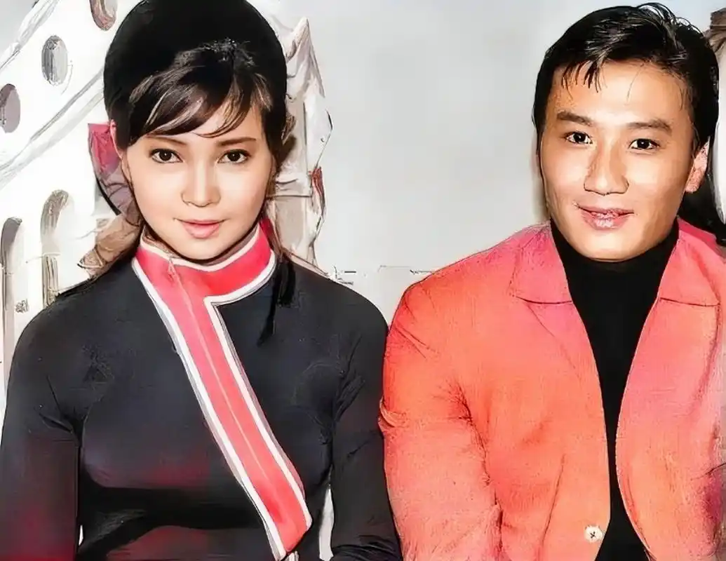 谢贤与妻子狄波拉年轻时候的合照.