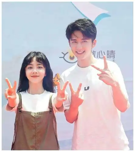 张新成谭松韵怎么认识的二人缘分真的不浅会在一起吗