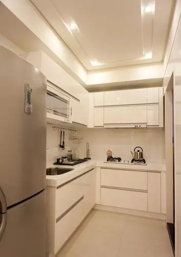 现代简约三居室厨房橱柜装修效果图大全