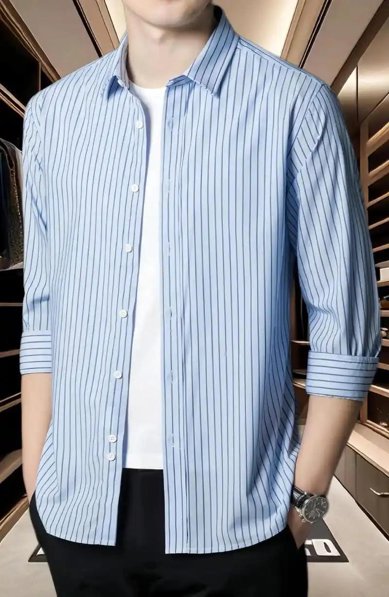 男神们~今天元元给你们推荐一款专柜同款条纹长袖时尚衬衣～秋季上新