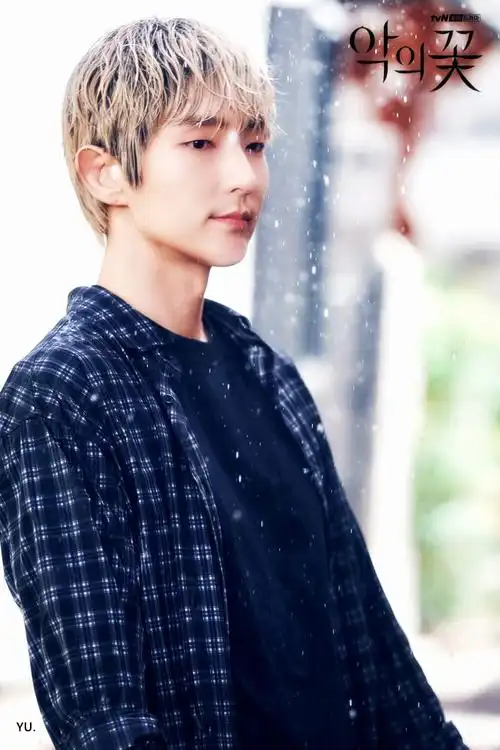 都贤收李准基饰图源网络