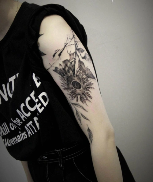 女生手臂向日葵纹身图集 永远向着太阳生长(3)