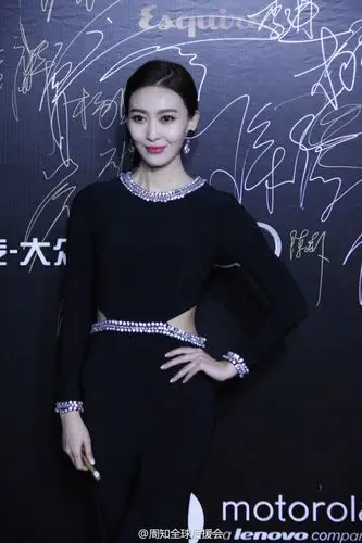 演员周知时尚红毯年终盘点 现在的她就是美.