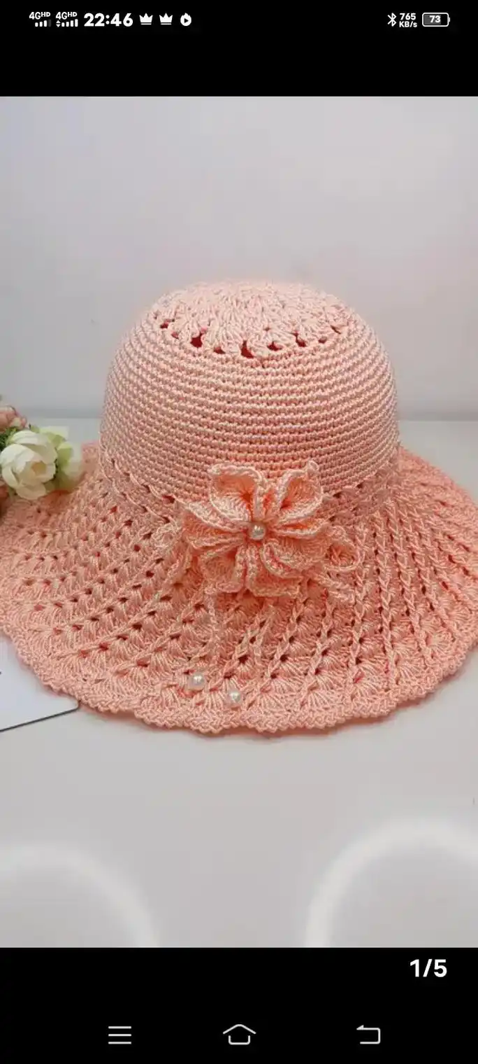 手工钩织冰丝夏凉遮阳帽,方便可以折的放包包里,有喜欢的可以私 - 抖