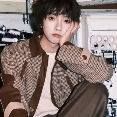 男生超萌头像真人