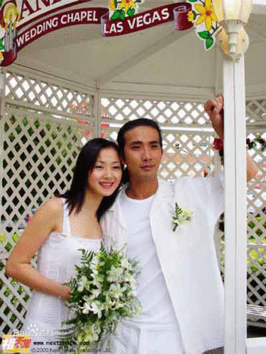 陈十三及爱妻万绮雯