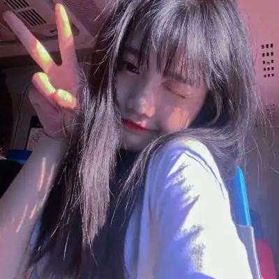 十八岁的漂亮小姐姐头像图片_女生头像_美头网