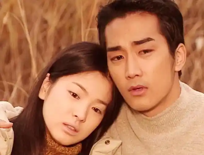 被财阀控制的负面新闻缠身,其实韩国不止她一人|模特|宋仲基|李秉宪