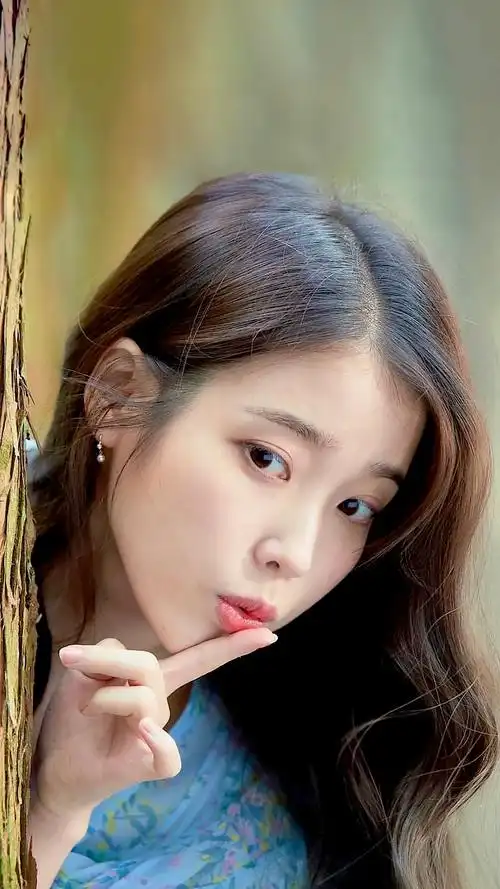 iu 图片摘自weibo:@pink_myeun