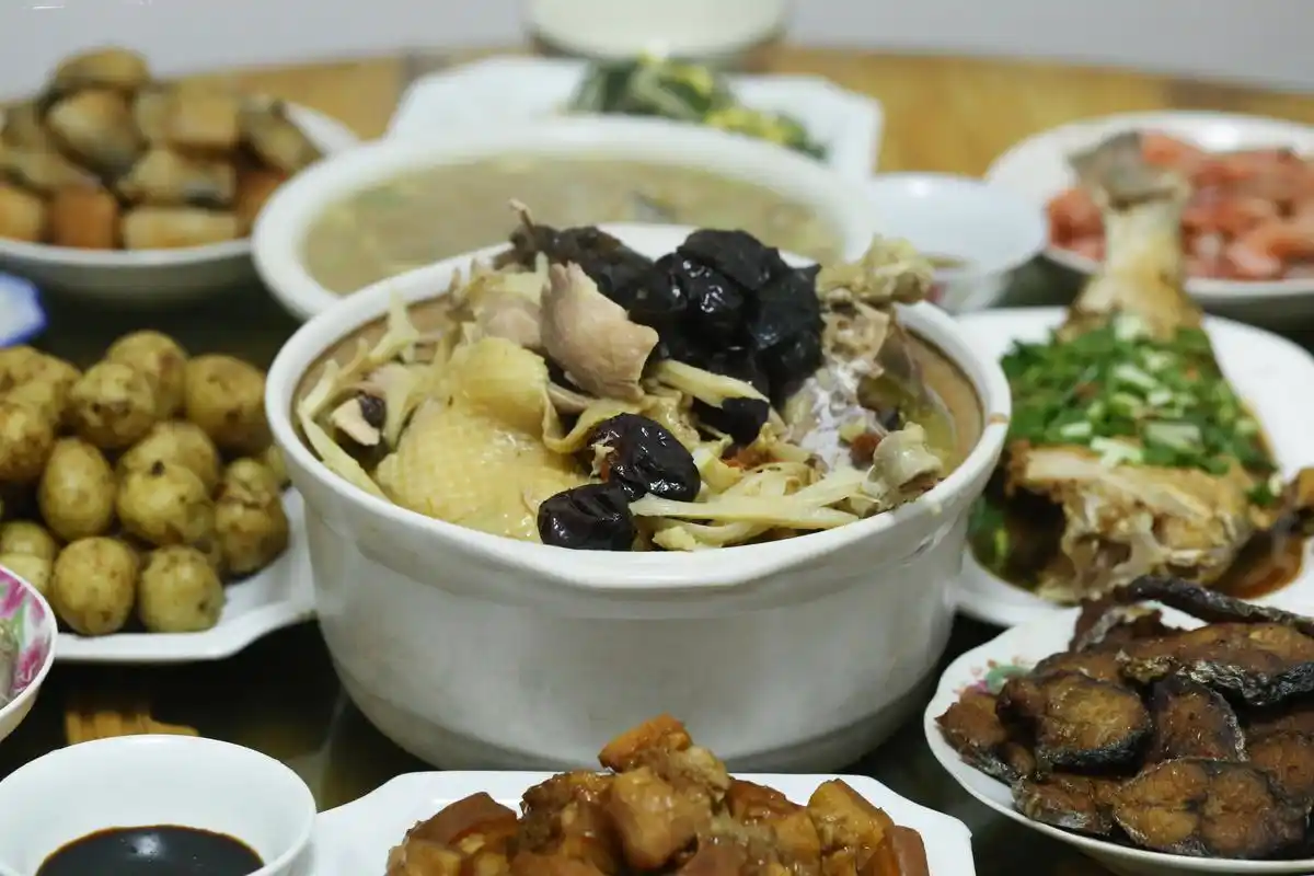 去婆婆家吃年夜饭,一桌的菜,有你没吃过的吗?