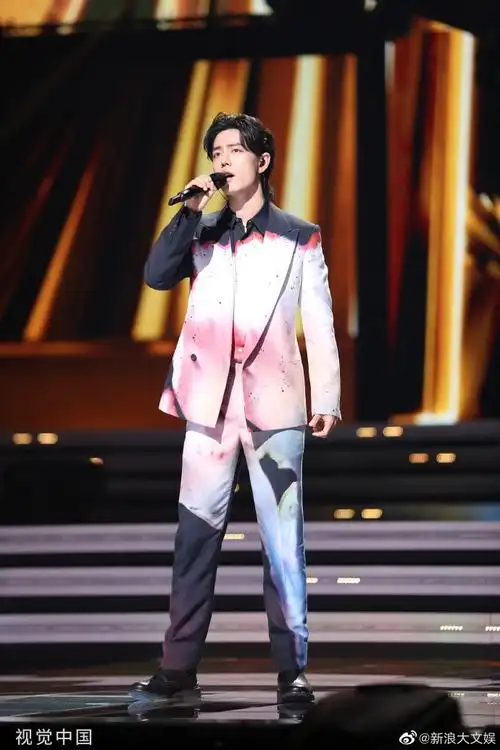 肖战潇洒走一回##肖战潇洒走一回舞台图