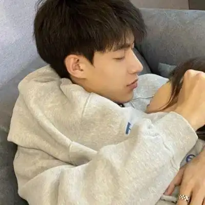 不容易发现的情侣头像,好看又不会被家长发现的