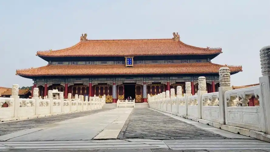 座中式建筑风格皇宫,堪称是世界上最大,保存最多,最为完整建筑群宫殿