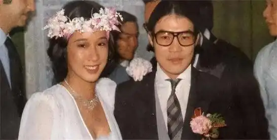 罗康瑞:60岁迎娶白月光,百亿家产并分一半给她!