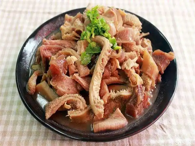 正宗的广东卤牛杂萝卜挑选食材是关键这些做法技巧也要注意