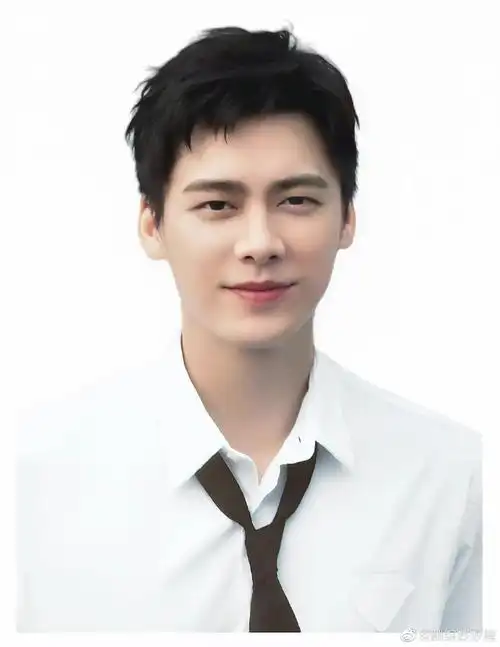 李易峰操场宗少斌警服证件照