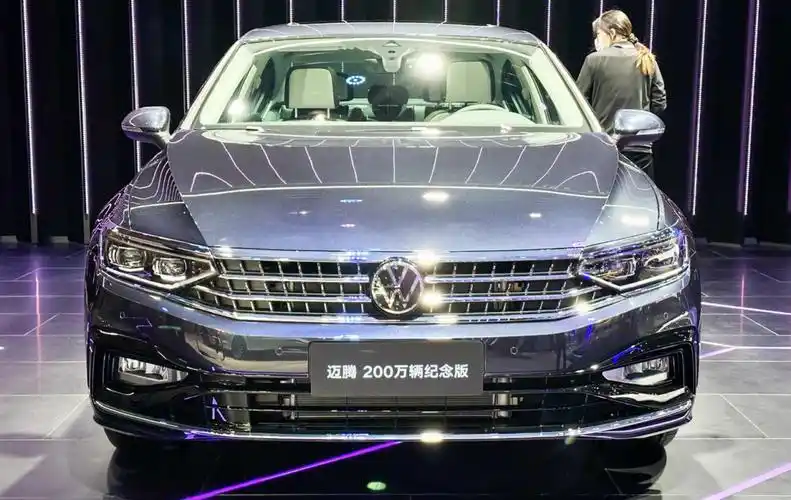 全新一代大众迈腾实车曝光,新增1.5t,配发光logo-车市号