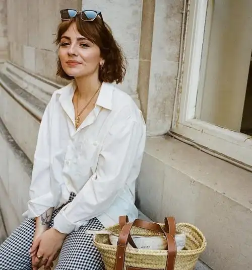 法式波波头短发 慵懒随性美到惊艳_波波发型 - 美发站