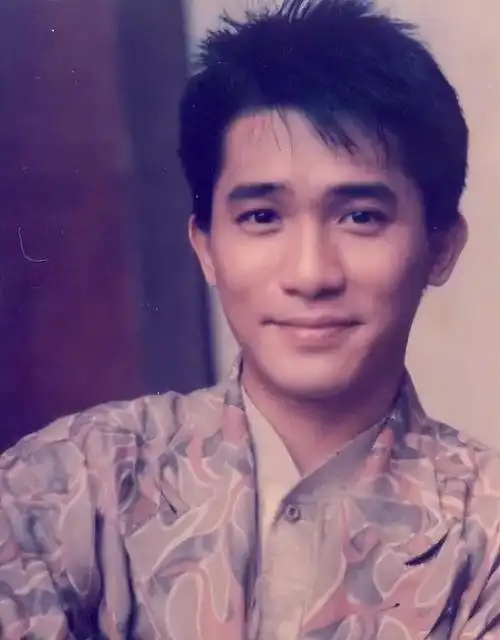 香港80年代男演员大全(香港80年代男演员名单)-天晟网