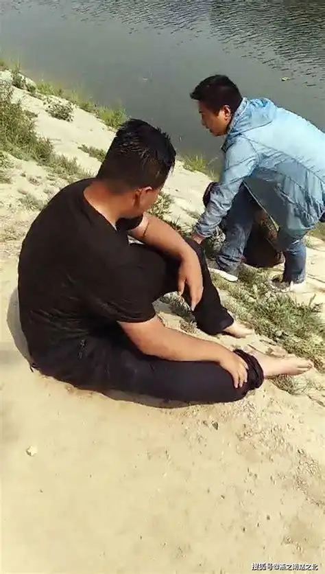 打捞溺水男生 少年_万图壁纸网