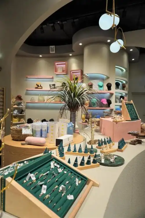 饰品包包店装修效果图饰品店铺装修效果图