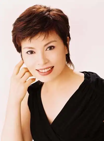 李瑞英亲口证实与张宏民告别新闻联播18