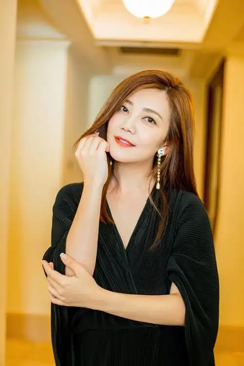 梁静茹昆明演唱会(梁静茹图片生活照)_旅游百科-恩悌旅游网