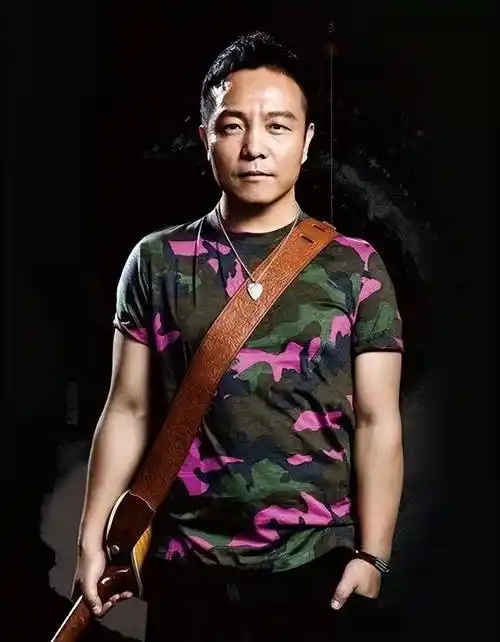 "辞职会长"许巍:曾患上重度抑郁症,妻子不离不弃多次治愈了他_袁枫