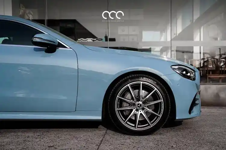 奔驰e260l漫彩改色膜颜色瓷器蓝