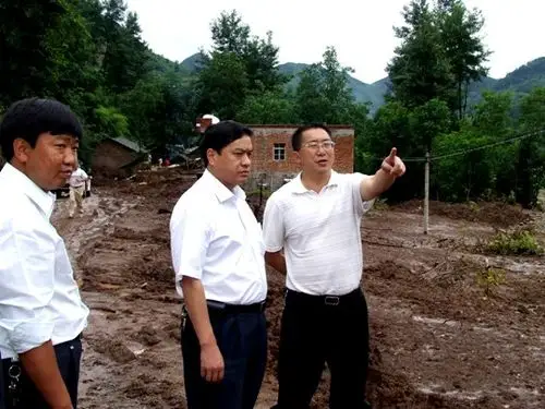 曹阜忠介绍情况