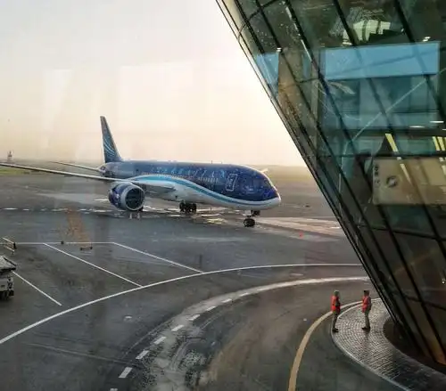 2018年4月26日清晨的阿塞拜疆首都巴库机场,我们在这里转机前往