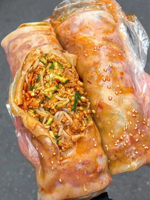 感谢网友!找到济南坠好吃的卷凉皮|9r吃饱‼️