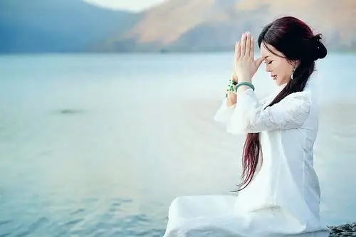 守着剩下的流年,看一段岁月静好,现世安稳