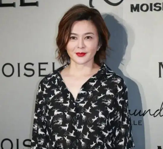 回顾关之琳自爆这一生不后悔唯一没试过生孩子