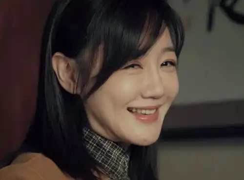 《光荣时代》薛佳凝饰演双面特工,言语眉目之间,方显其扎实功力