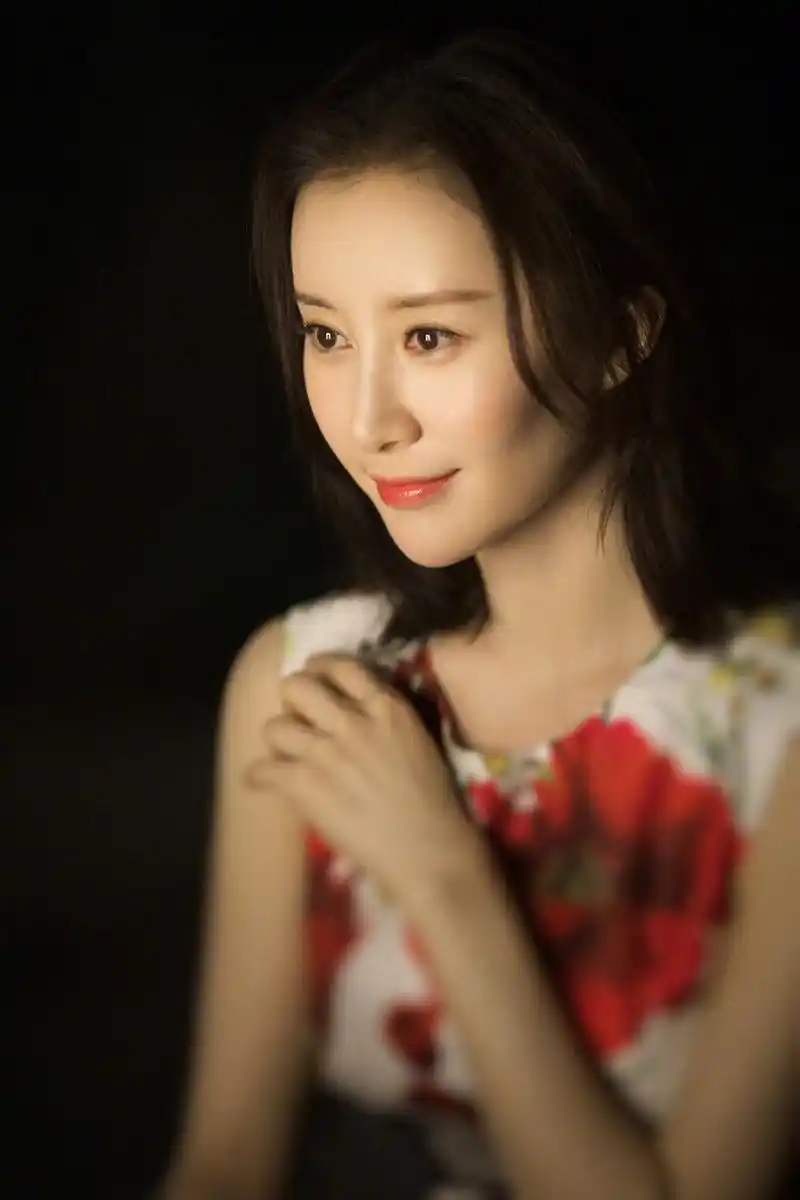 舒畅图片舒畅最新气质写真图片