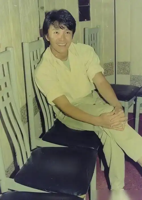 周星驰怀旧老照片让你一次看个够