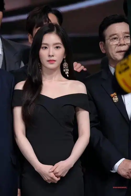 裴珠泫可二改 标注站子 bemybrownie91