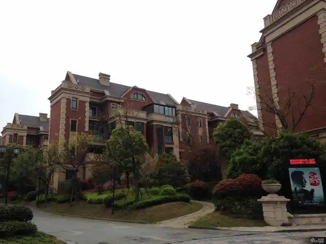 美兰湖花园外景图