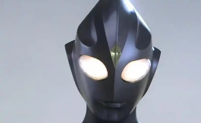 为什么银河奥特曼中出现的黑暗迪迦这么弱?黑暗迪迦:那不是我