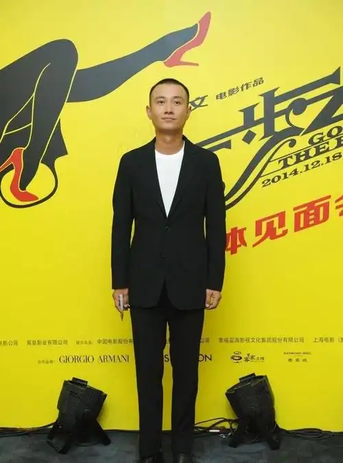 文章和马伊琍离婚后和路人起冲突,光头示人脾气暴躁